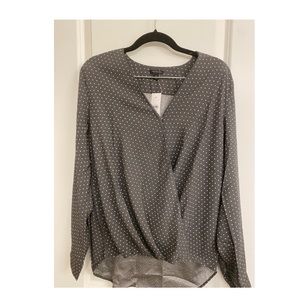 Brand New Ann Taylor Bubble Hem Wrap Blouse Sz M